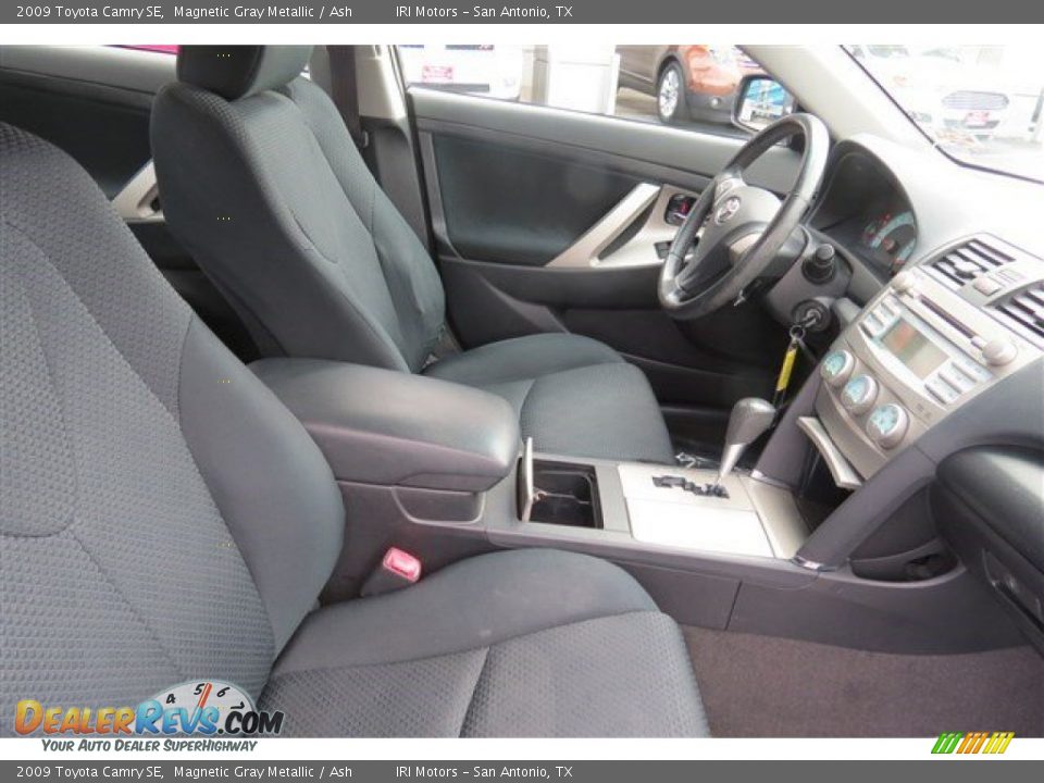 2009 Toyota Camry SE Magnetic Gray Metallic / Ash Photo #13