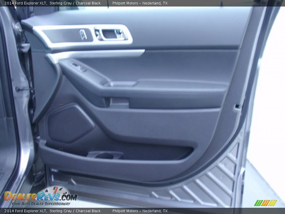 2014 Ford Explorer XLT Sterling Gray / Charcoal Black Photo #17