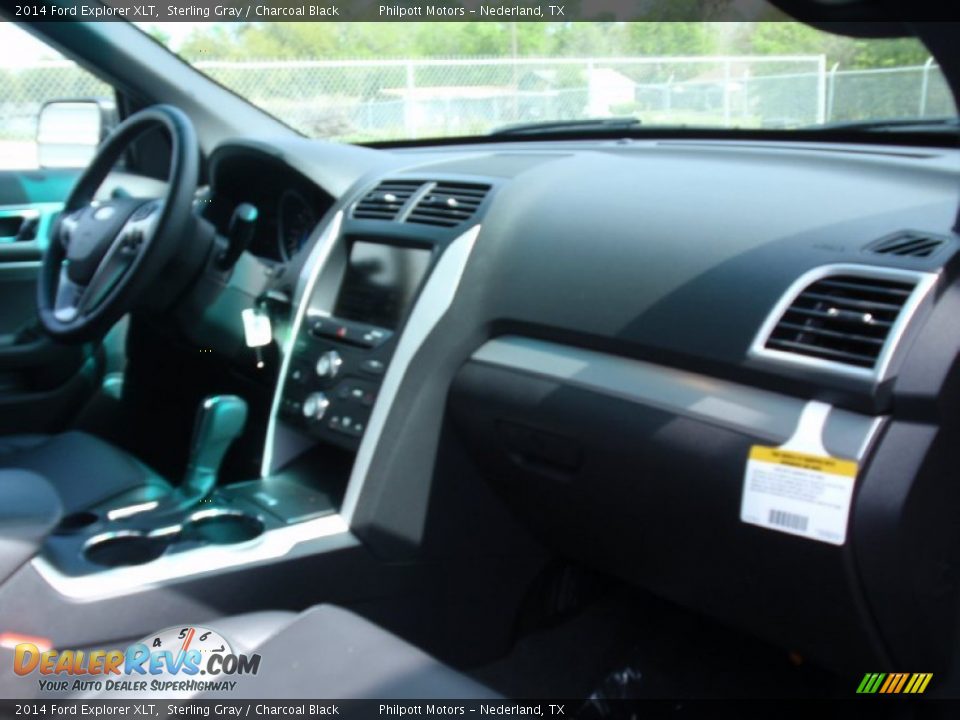 2014 Ford Explorer XLT Sterling Gray / Charcoal Black Photo #18