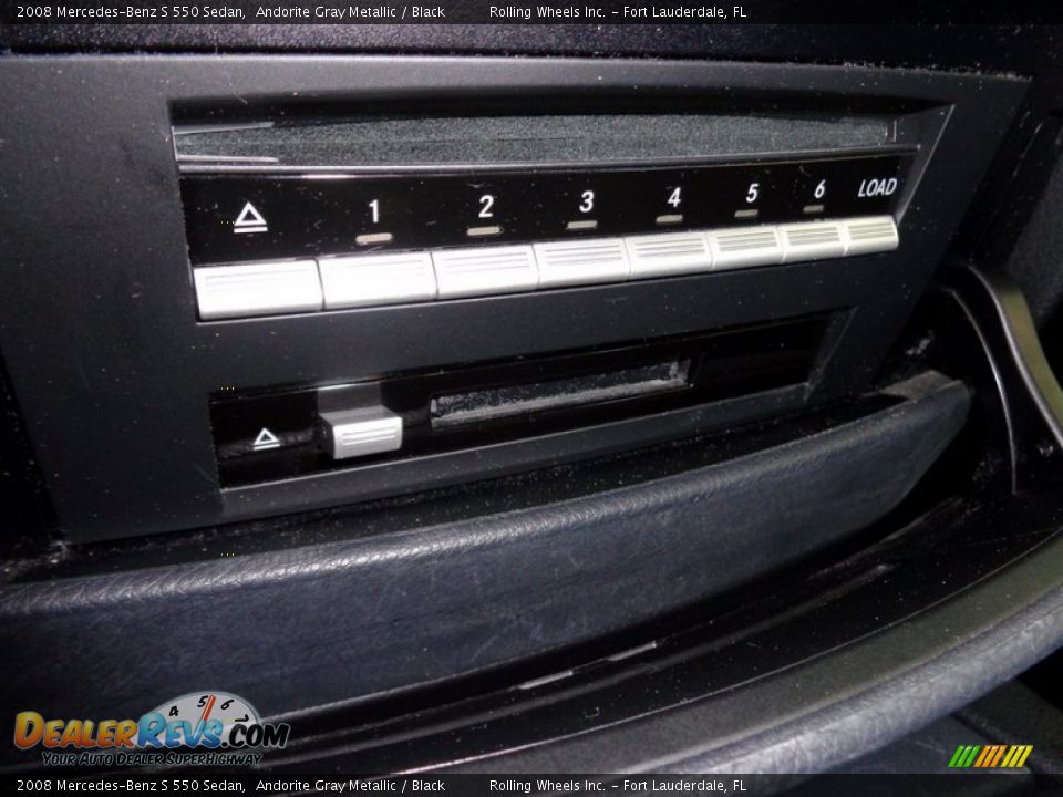 Controls of 2008 Mercedes-Benz S 550 Sedan Photo #10