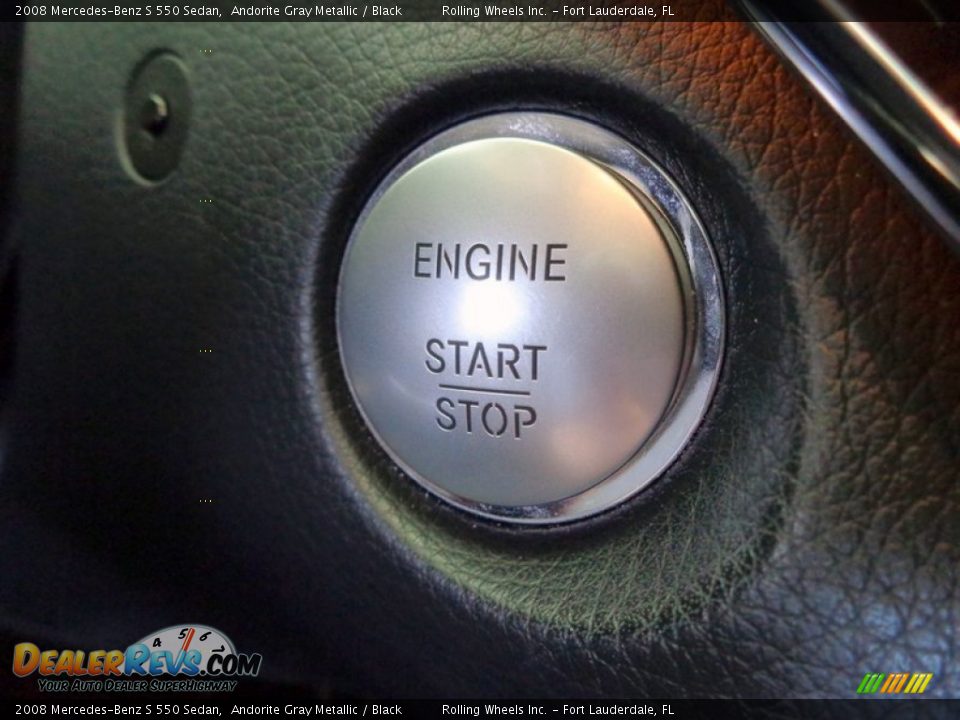 Controls of 2008 Mercedes-Benz S 550 Sedan Photo #18