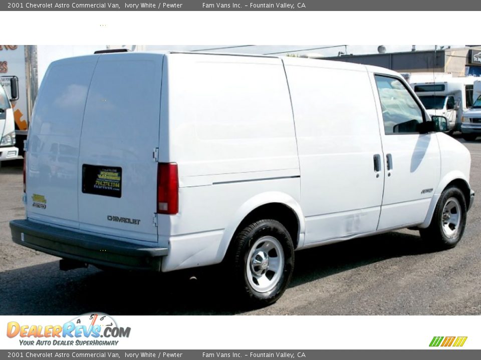 2001 Chevrolet Astro Commercial Van Ivory White / Pewter Photo #5