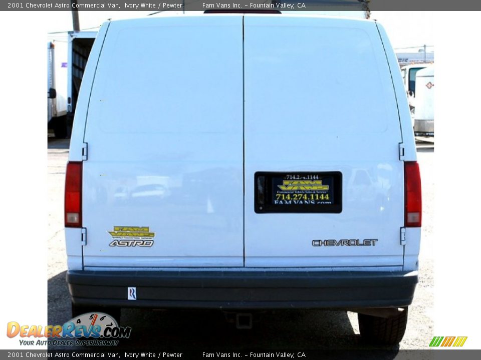 2001 Chevrolet Astro Commercial Van Ivory White / Pewter Photo #6