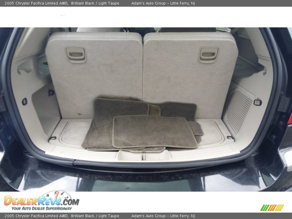 2005 Chrysler Pacifica Limited AWD Brilliant Black / Light Taupe Photo #21