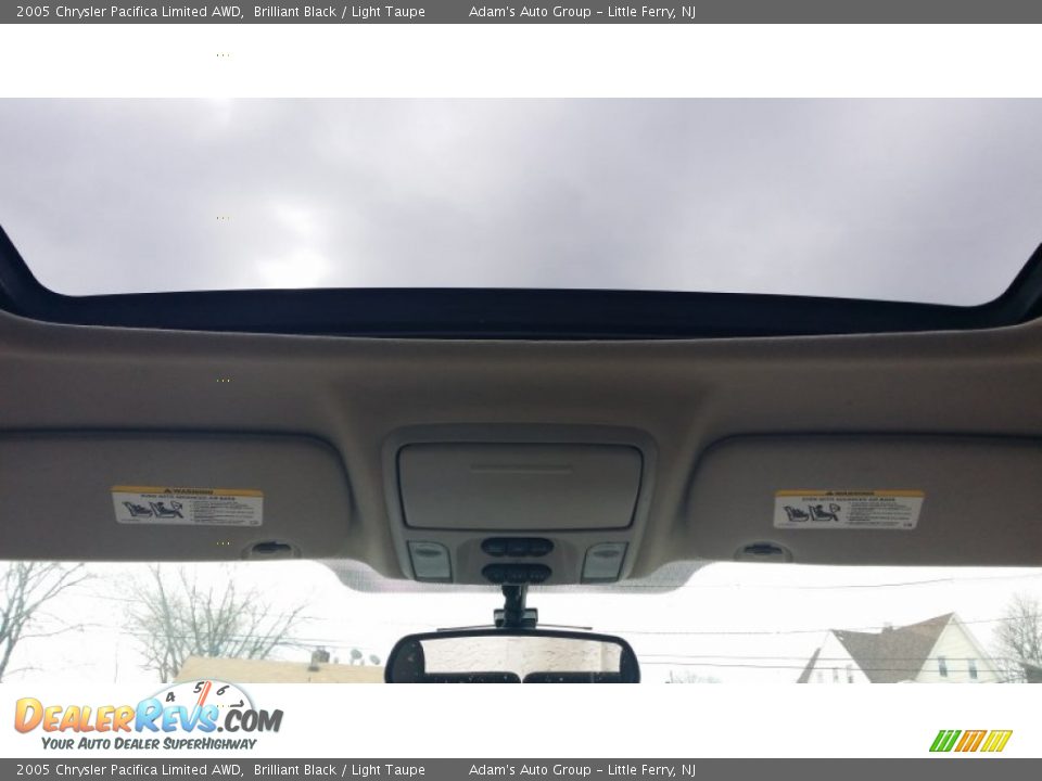 2005 Chrysler Pacifica Limited AWD Brilliant Black / Light Taupe Photo #28