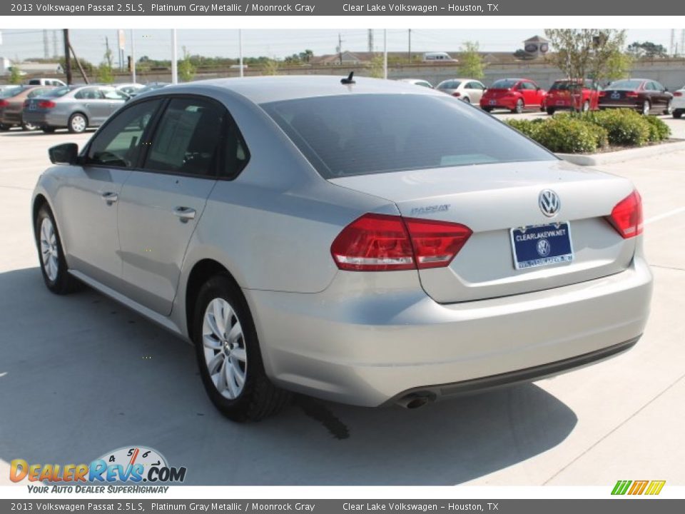 2013 Volkswagen Passat 2.5L S Platinum Gray Metallic / Moonrock Gray Photo #7