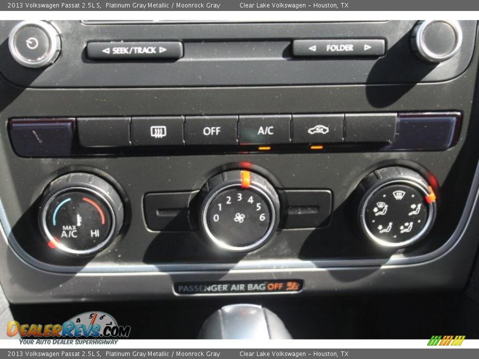 2013 Volkswagen Passat 2.5L S Platinum Gray Metallic / Moonrock Gray Photo #20