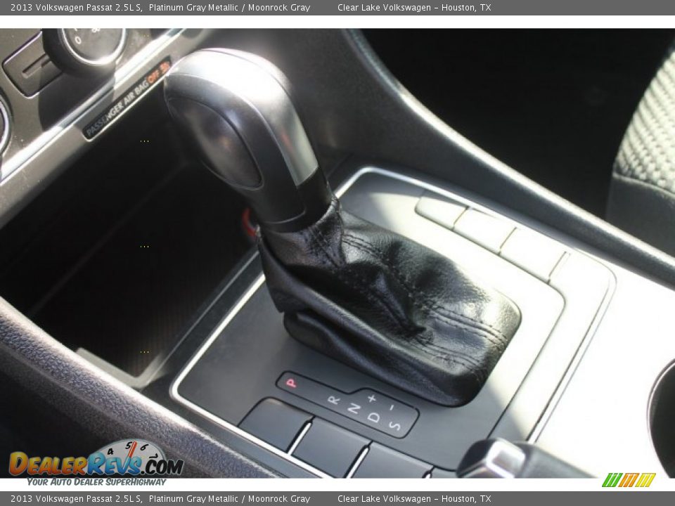 2013 Volkswagen Passat 2.5L S Platinum Gray Metallic / Moonrock Gray Photo #21