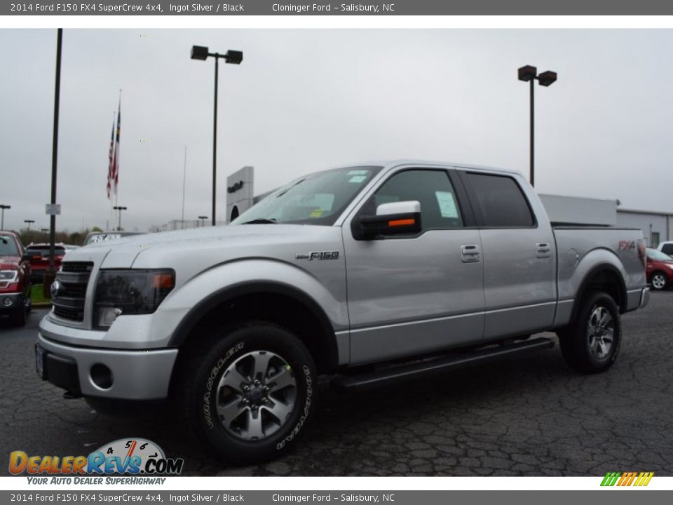 Front 3/4 View of 2014 Ford F150 FX4 SuperCrew 4x4 Photo #3