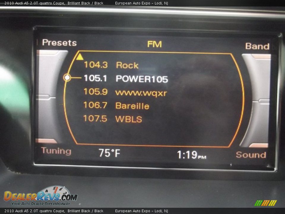 2010 Audi A5 2.0T quattro Coupe Brilliant Black / Black Photo #17