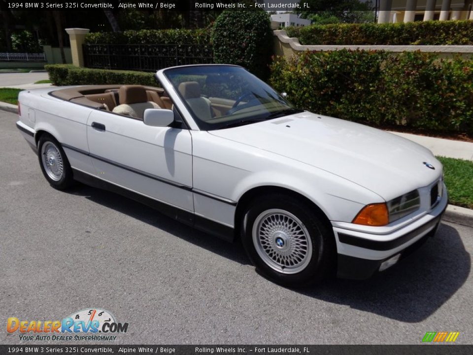 Front 3/4 View of 1994 BMW 3 Series 325i Convertible Photo #5