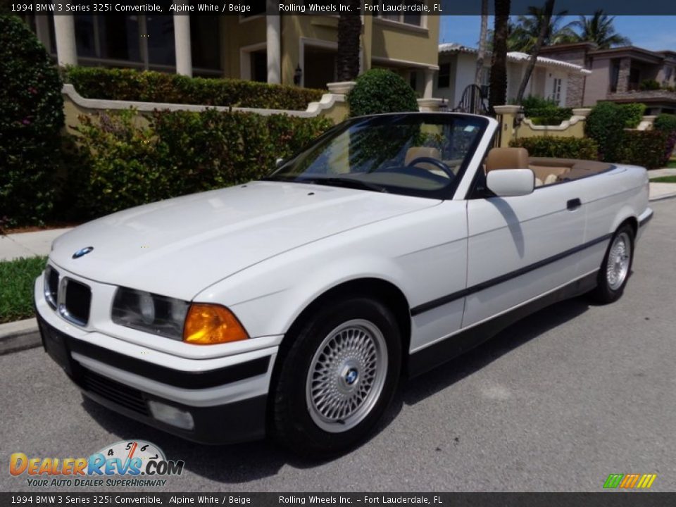 Front 3/4 View of 1994 BMW 3 Series 325i Convertible Photo #9