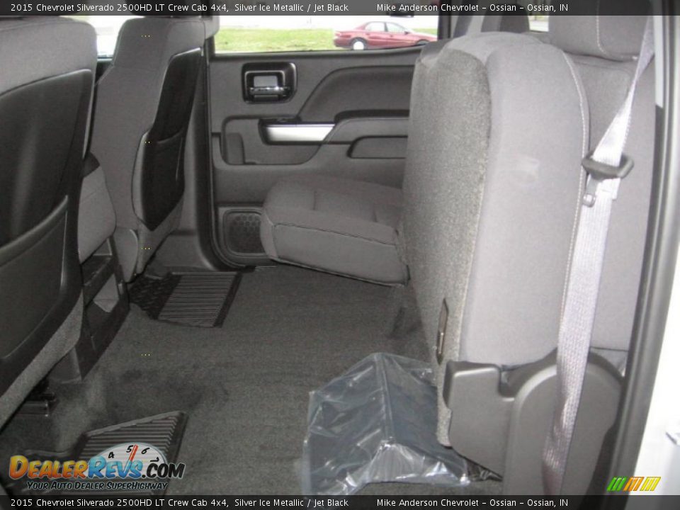 2015 Chevrolet Silverado 2500HD LT Crew Cab 4x4 Silver Ice Metallic / Jet Black Photo #14