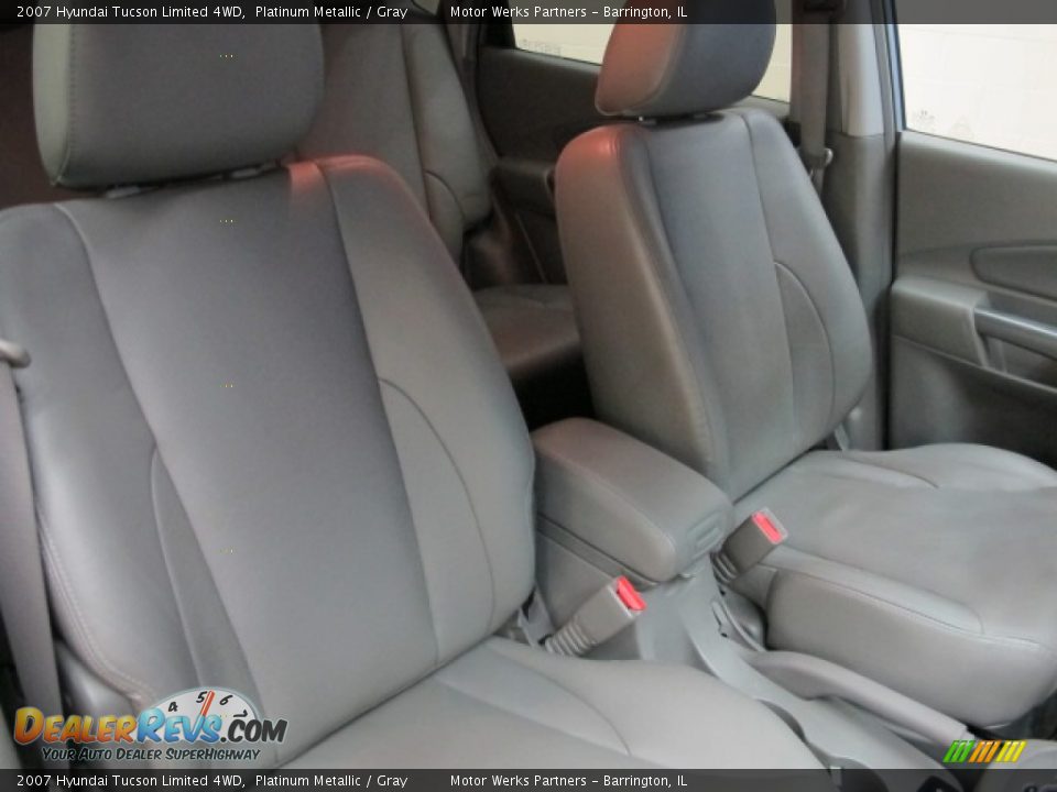 2007 Hyundai Tucson Limited 4WD Platinum Metallic / Gray Photo #24