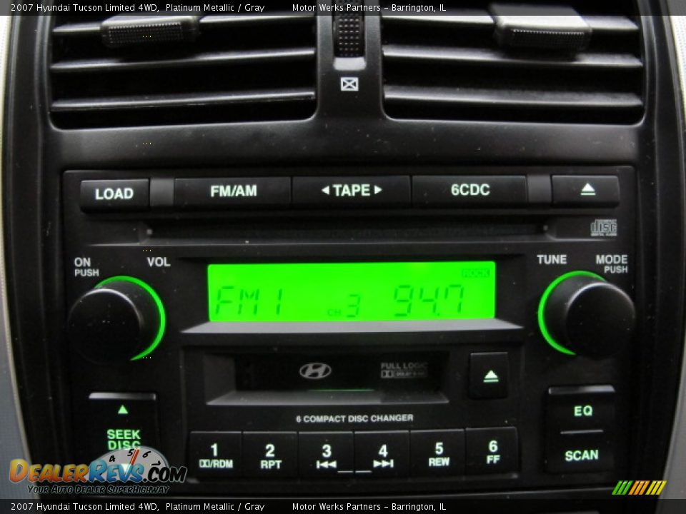2007 Hyundai Tucson Limited 4WD Platinum Metallic / Gray Photo #31