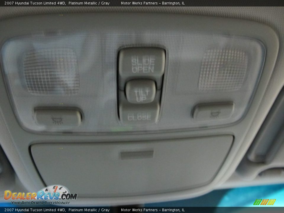 2007 Hyundai Tucson Limited 4WD Platinum Metallic / Gray Photo #36
