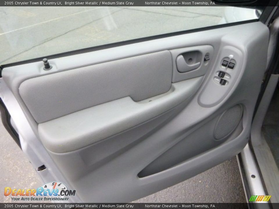 2005 Chrysler Town & Country LX Bright Silver Metallic / Medium Slate Gray Photo #14