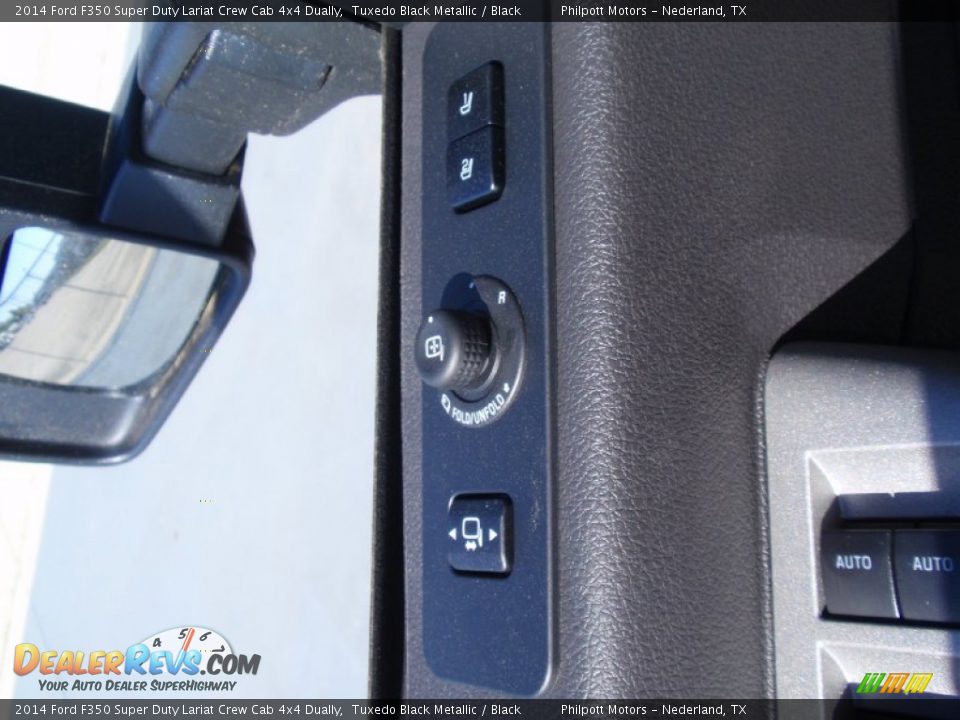 2014 Ford F350 Super Duty Lariat Crew Cab 4x4 Dually Tuxedo Black Metallic / Black Photo #26