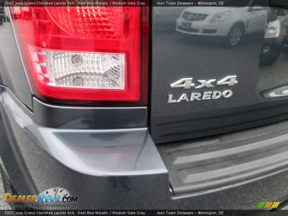 2007 Jeep Grand Cherokee Laredo 4x4 Steel Blue Metallic / Medium Slate Gray Photo #32