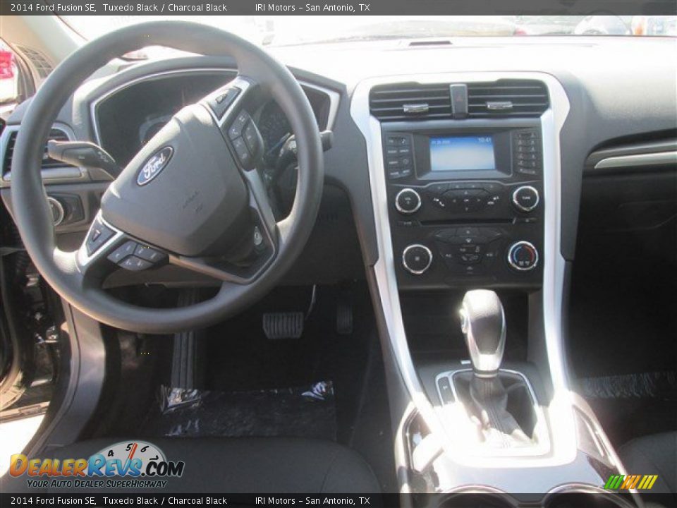 2014 Ford Fusion SE Tuxedo Black / Charcoal Black Photo #8