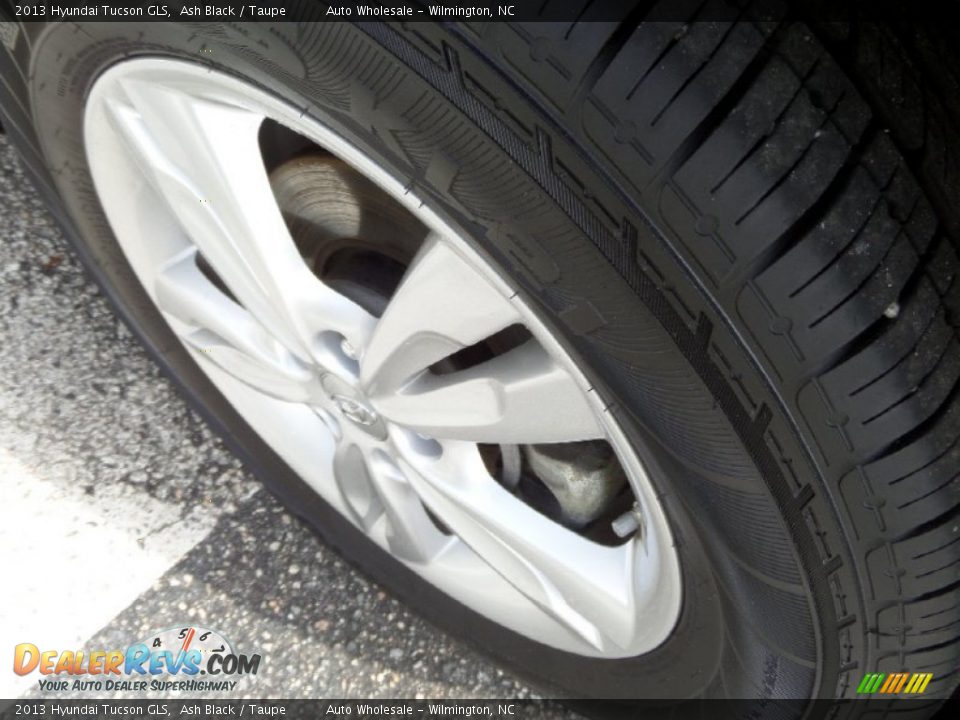 2013 Hyundai Tucson GLS Ash Black / Taupe Photo #8