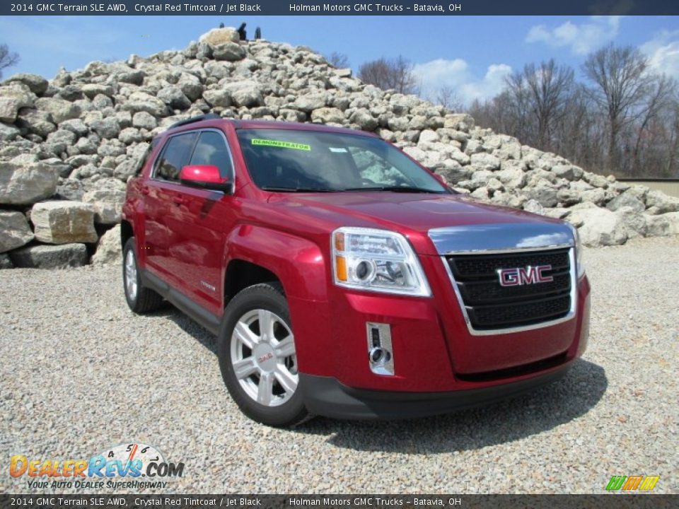 Front 3/4 View of 2014 GMC Terrain SLE AWD Photo #1