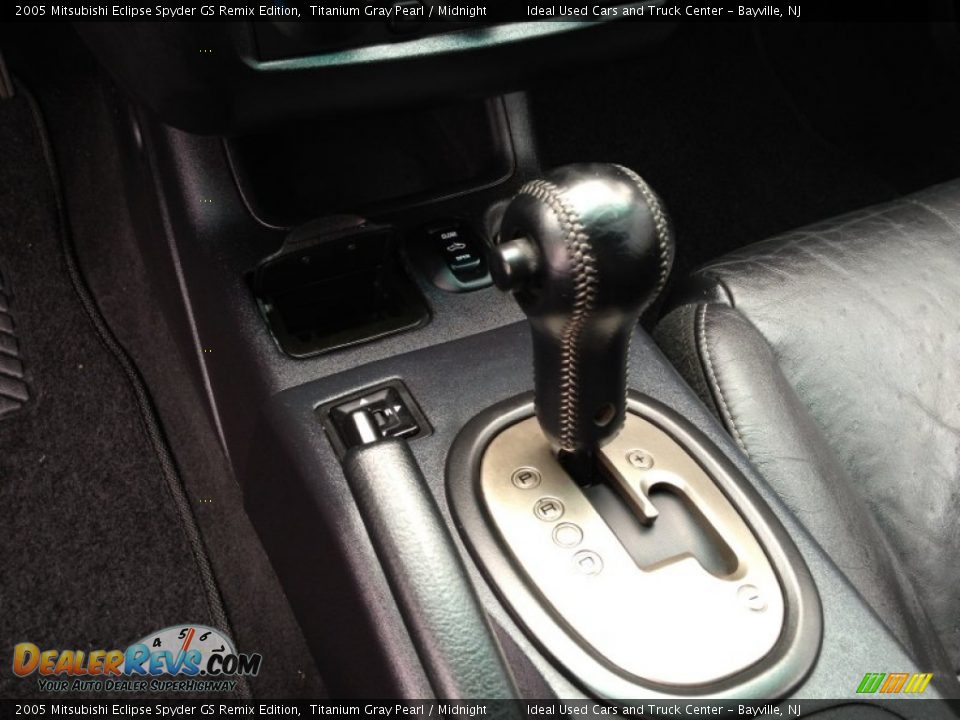 2005 Mitsubishi Eclipse Spyder GS Remix Edition Shifter Photo #25