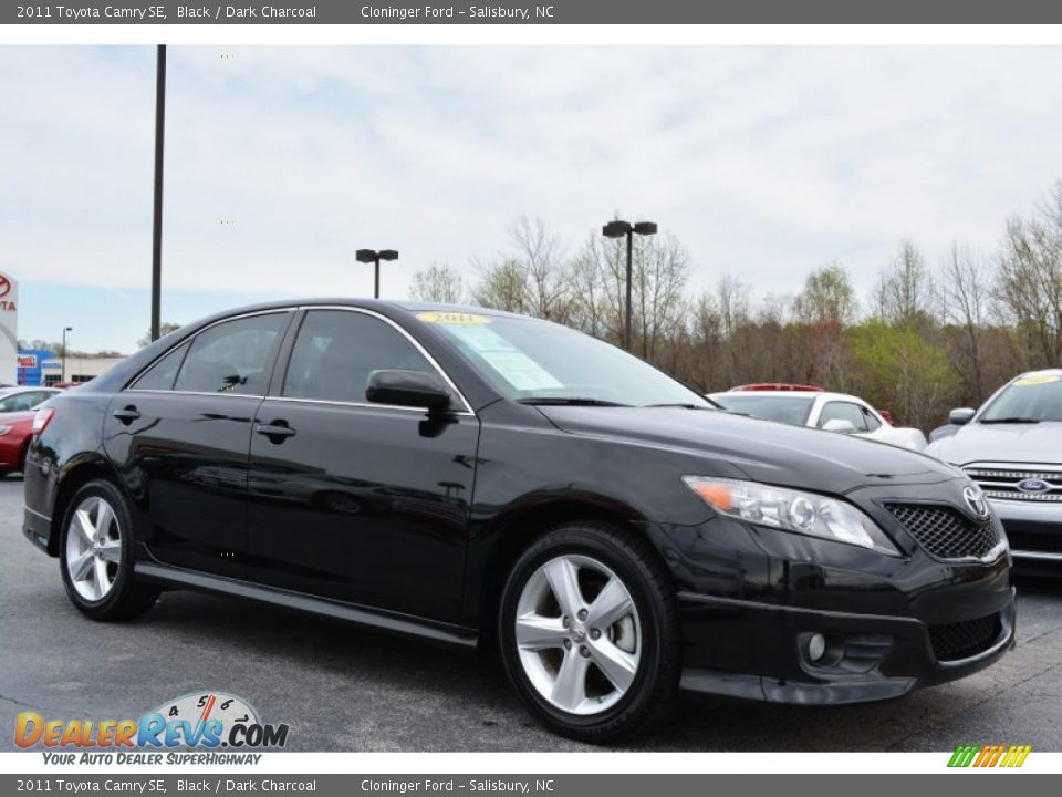 2011 Toyota Camry SE Black / Dark Charcoal Photo #1