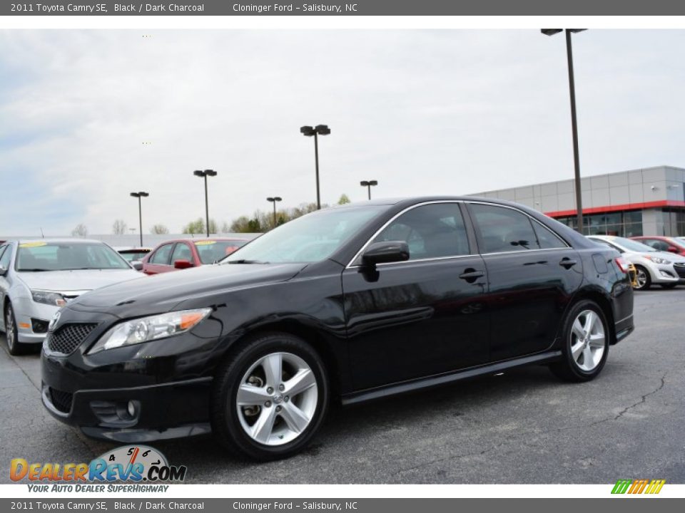 2011 Toyota Camry SE Black / Dark Charcoal Photo #3