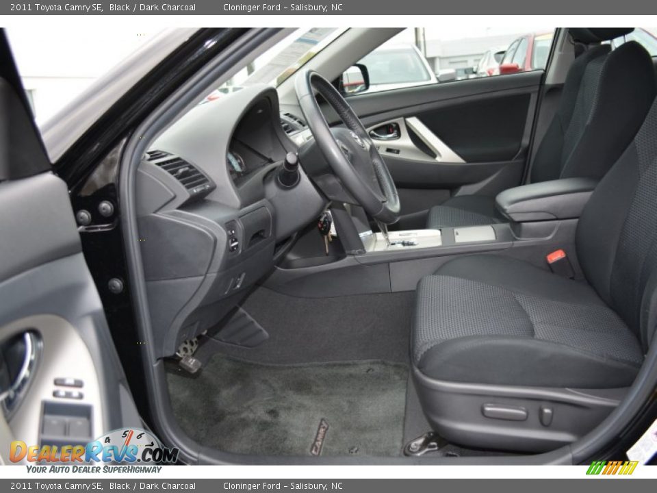 2011 Toyota Camry SE Black / Dark Charcoal Photo #9