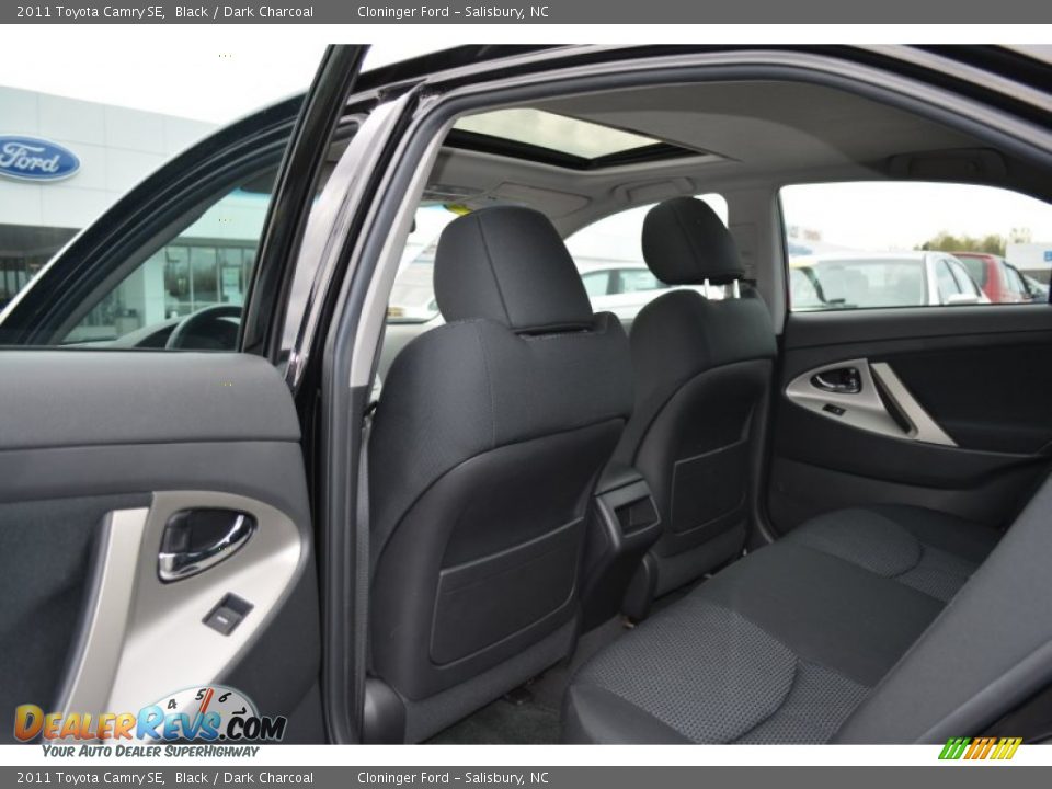 2011 Toyota Camry SE Black / Dark Charcoal Photo #11