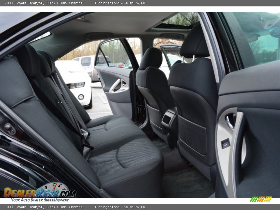 2011 Toyota Camry SE Black / Dark Charcoal Photo #12