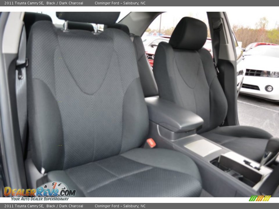 2011 Toyota Camry SE Black / Dark Charcoal Photo #15
