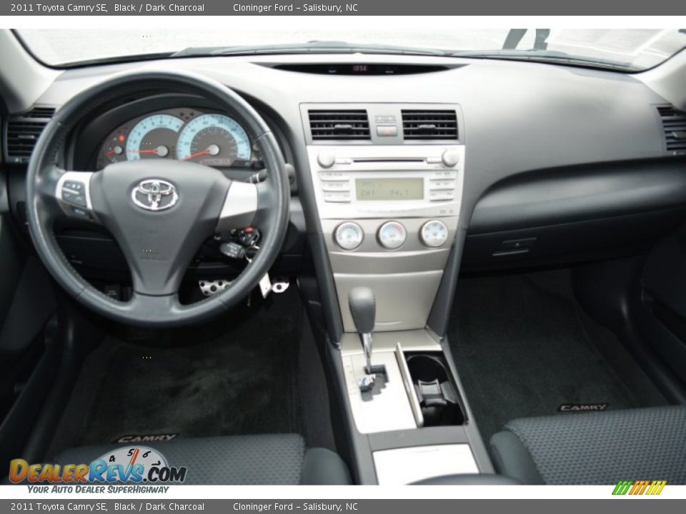 2011 Toyota Camry SE Black / Dark Charcoal Photo #18