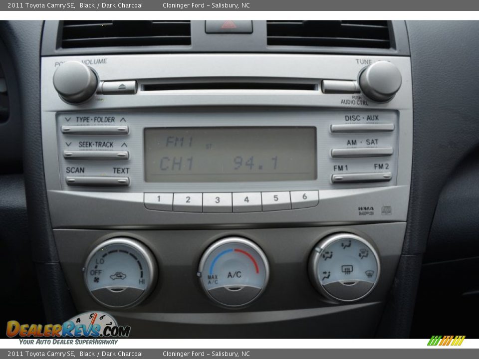 2011 Toyota Camry SE Black / Dark Charcoal Photo #20
