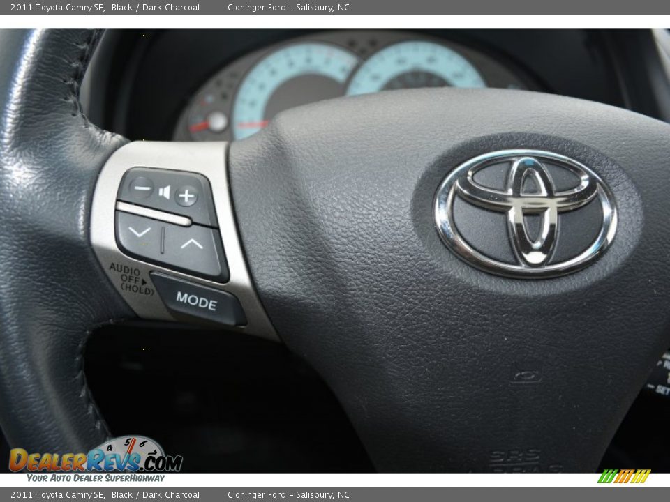 2011 Toyota Camry SE Black / Dark Charcoal Photo #25