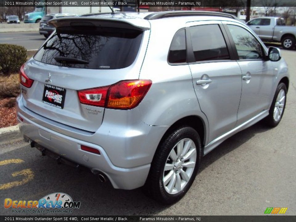 2011 Mitsubishi Outlander Sport SE 4WD Cool Silver Metallic / Black Photo #6