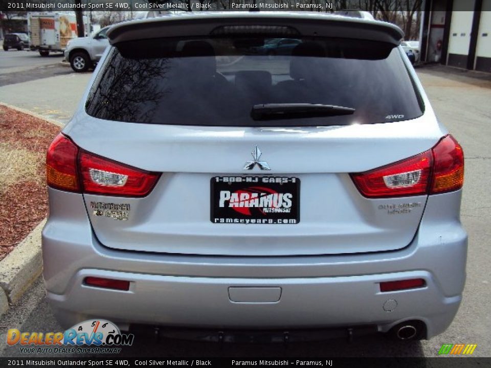 2011 Mitsubishi Outlander Sport SE 4WD Cool Silver Metallic / Black Photo #7