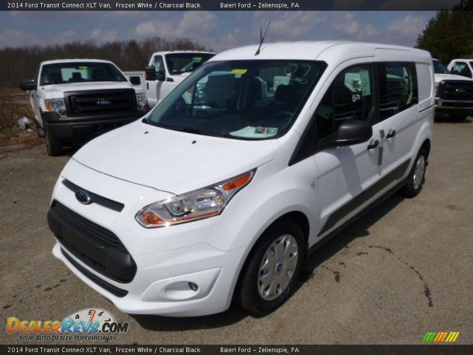 Front 3/4 View of 2014 Ford Transit Connect XLT Van Photo #4
