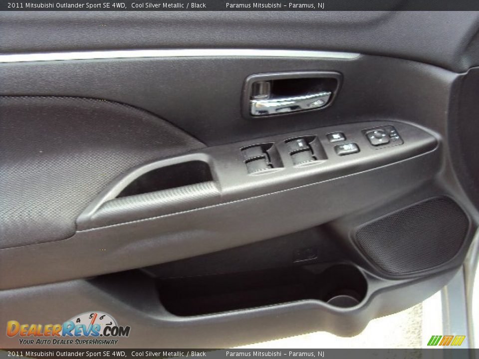 2011 Mitsubishi Outlander Sport SE 4WD Cool Silver Metallic / Black Photo #11