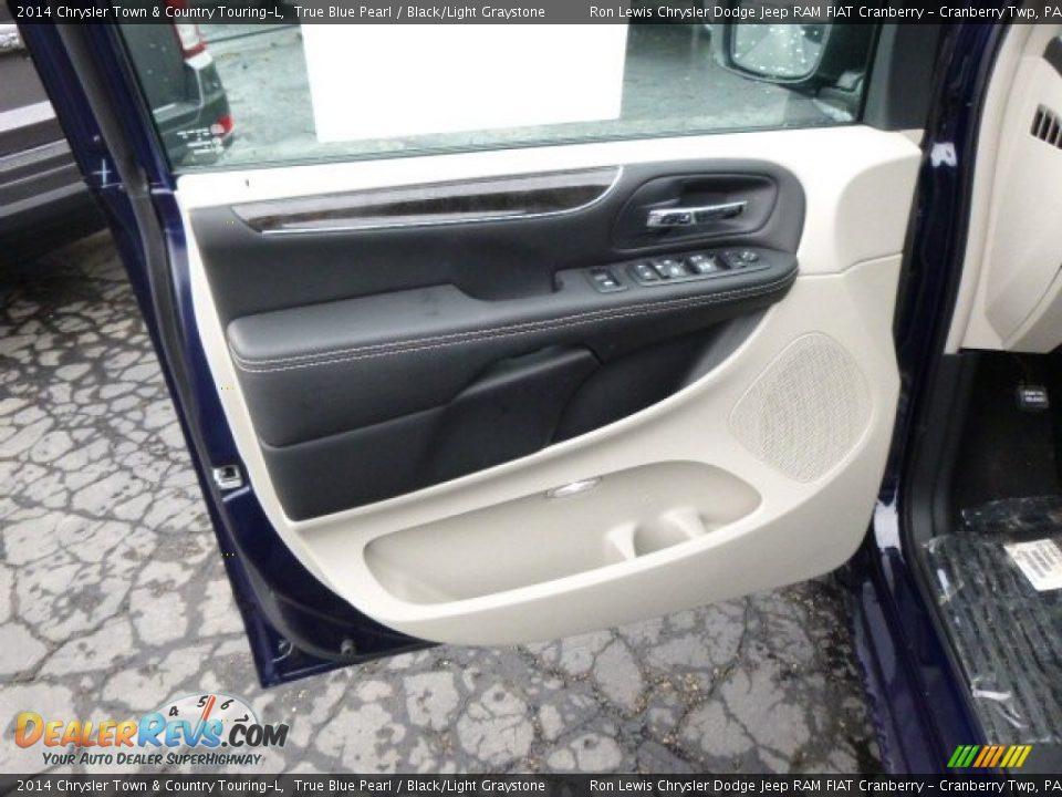 2014 Chrysler Town & Country Touring-L True Blue Pearl / Black/Light Graystone Photo #11