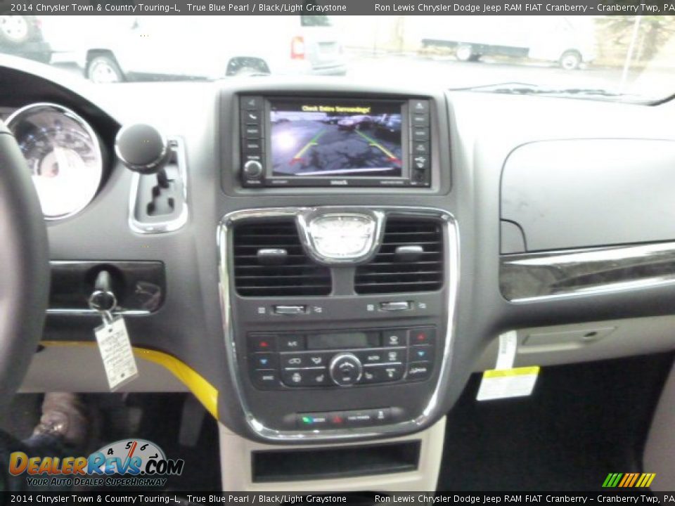 2014 Chrysler Town & Country Touring-L True Blue Pearl / Black/Light Graystone Photo #16