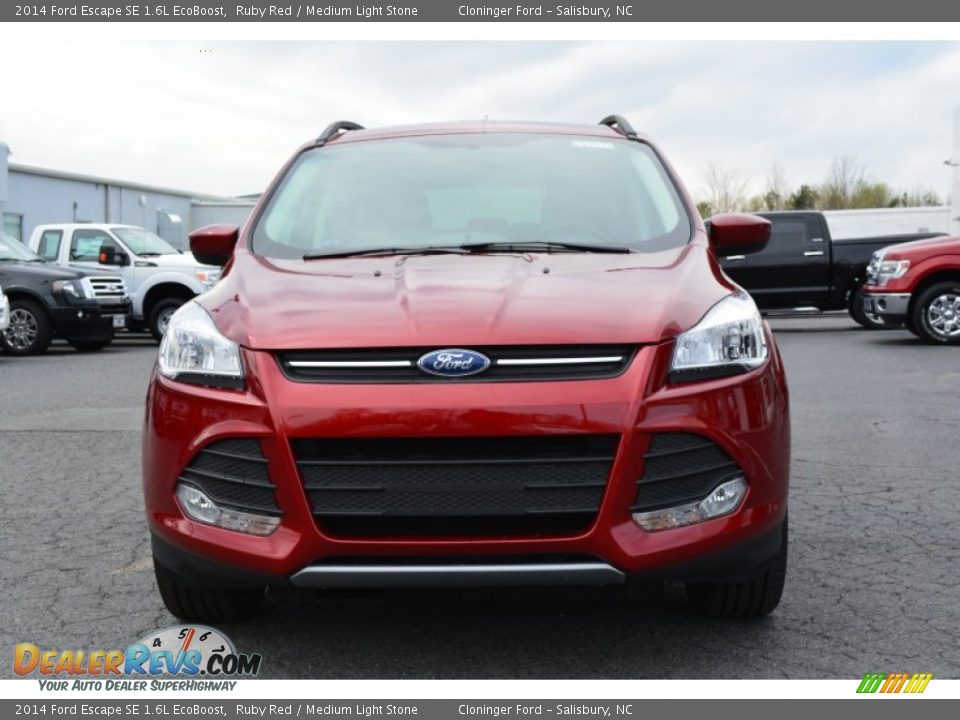 2014 Ford Escape SE 1.6L EcoBoost Ruby Red / Medium Light Stone Photo #4