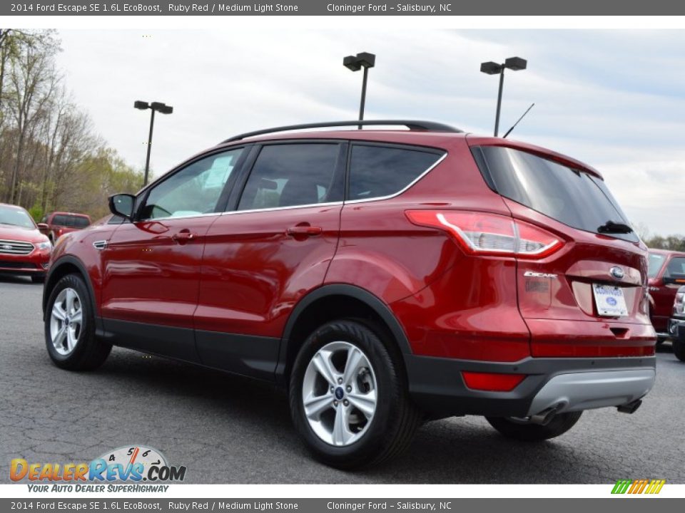 2014 Ford Escape SE 1.6L EcoBoost Ruby Red / Medium Light Stone Photo #27