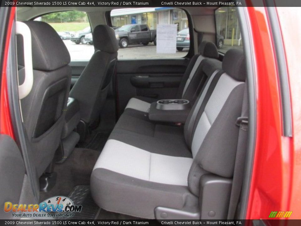 2009 Chevrolet Silverado 1500 LS Crew Cab 4x4 Victory Red / Dark Titanium Photo #23