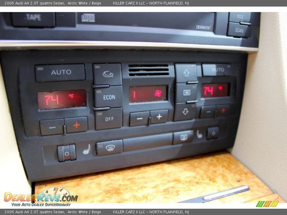 2006 Audi A4 2.0T quattro Sedan Arctic White / Beige Photo #19