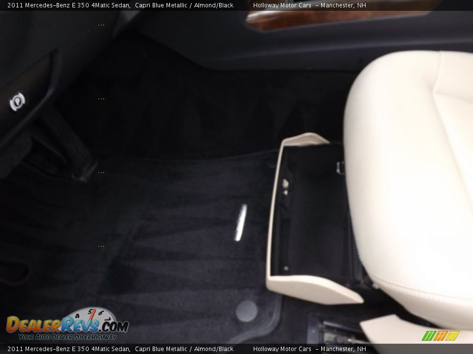 2011 Mercedes-Benz E 350 4Matic Sedan Capri Blue Metallic / Almond/Black Photo #14