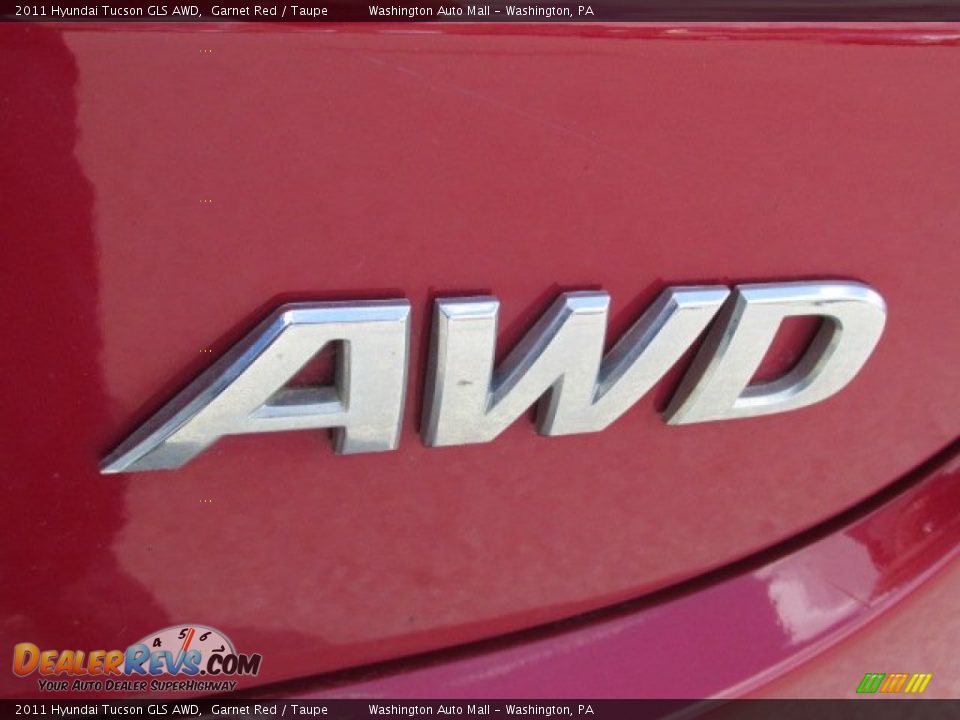 2011 Hyundai Tucson GLS AWD Garnet Red / Taupe Photo #8