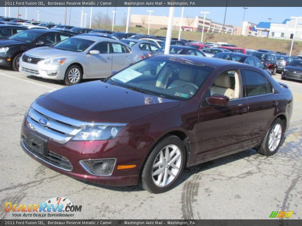 Front 3/4 View of 2011 Ford Fusion SEL Photo #6