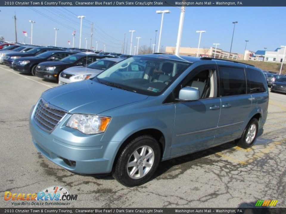2010 Chrysler Town & Country Touring Clearwater Blue Pearl / Dark Slate Gray/Light Shale Photo #5